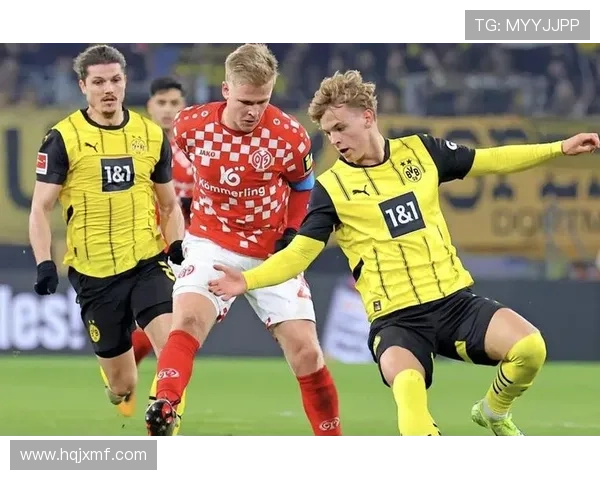 德天空报道多特蒙德关注17岁克鲁塞罗后卫普拉斯特和河床前锋梅萨